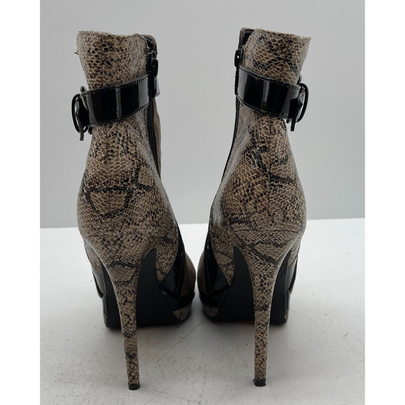 Call it Spring Womens Ankle Boots High Heels Closed Toe Faux Leather Side Zip 11 - Picture 2 of 9